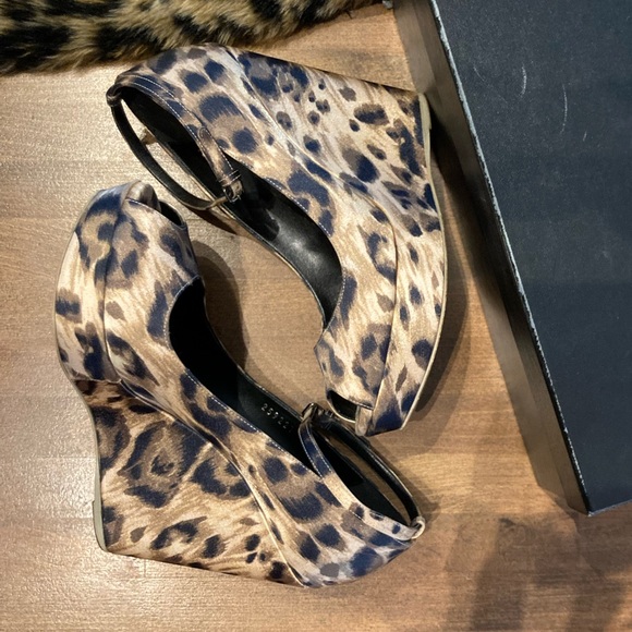 Stella McCartney leopard wedge ankle strap heel wedge 38 8 7.5 peep toe pin up - Picture 13 of 16